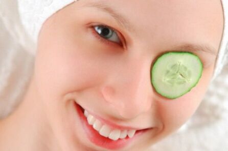 Cucumbers for the skin